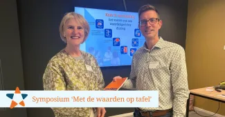 Met de waarden op tafel